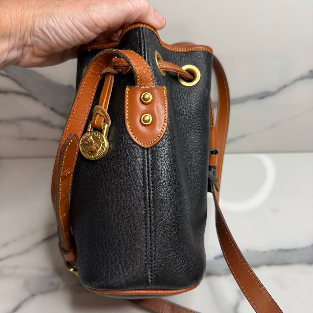 Vintage Dooney & Bourke All-Weather Black Leather Drawstring Bucket Bag Small - Picture 10 of 10